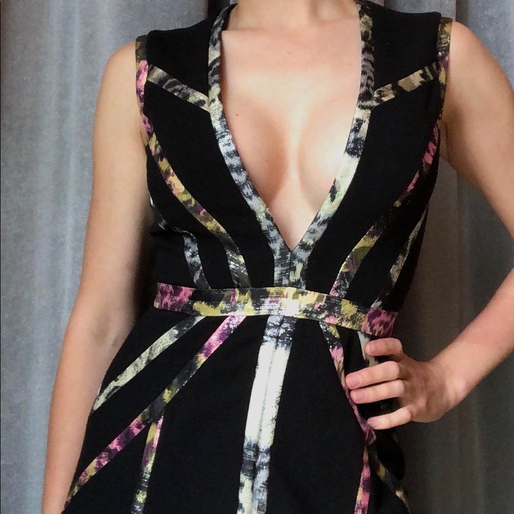 BGBCMAXAZIRA Contouring Gown